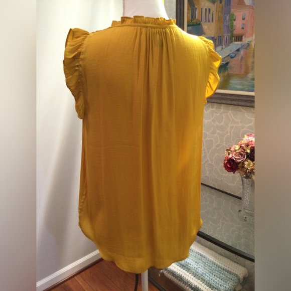 PRICE DROP! Yellow Ruffled Top - Picture 4 of 9